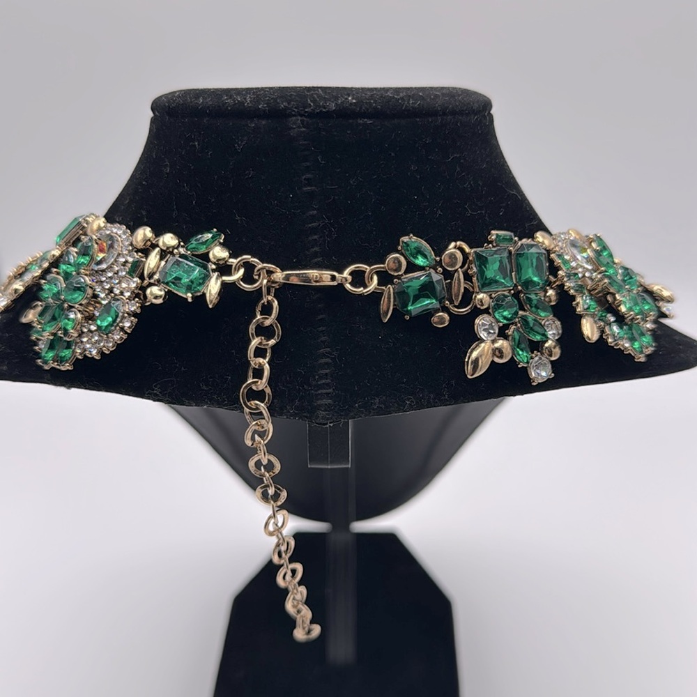 Duchessa Catorina's Statement Necklace and Earring Sets - Picture 6 of 10